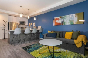 Downtown-smart Tv-king Bed-self Check-in-balcony